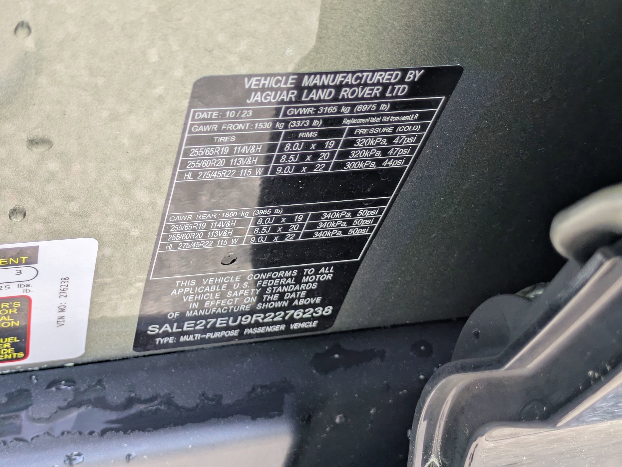 Certified 2024 Land Rover Defender 110 X-Dynamic SE image 36