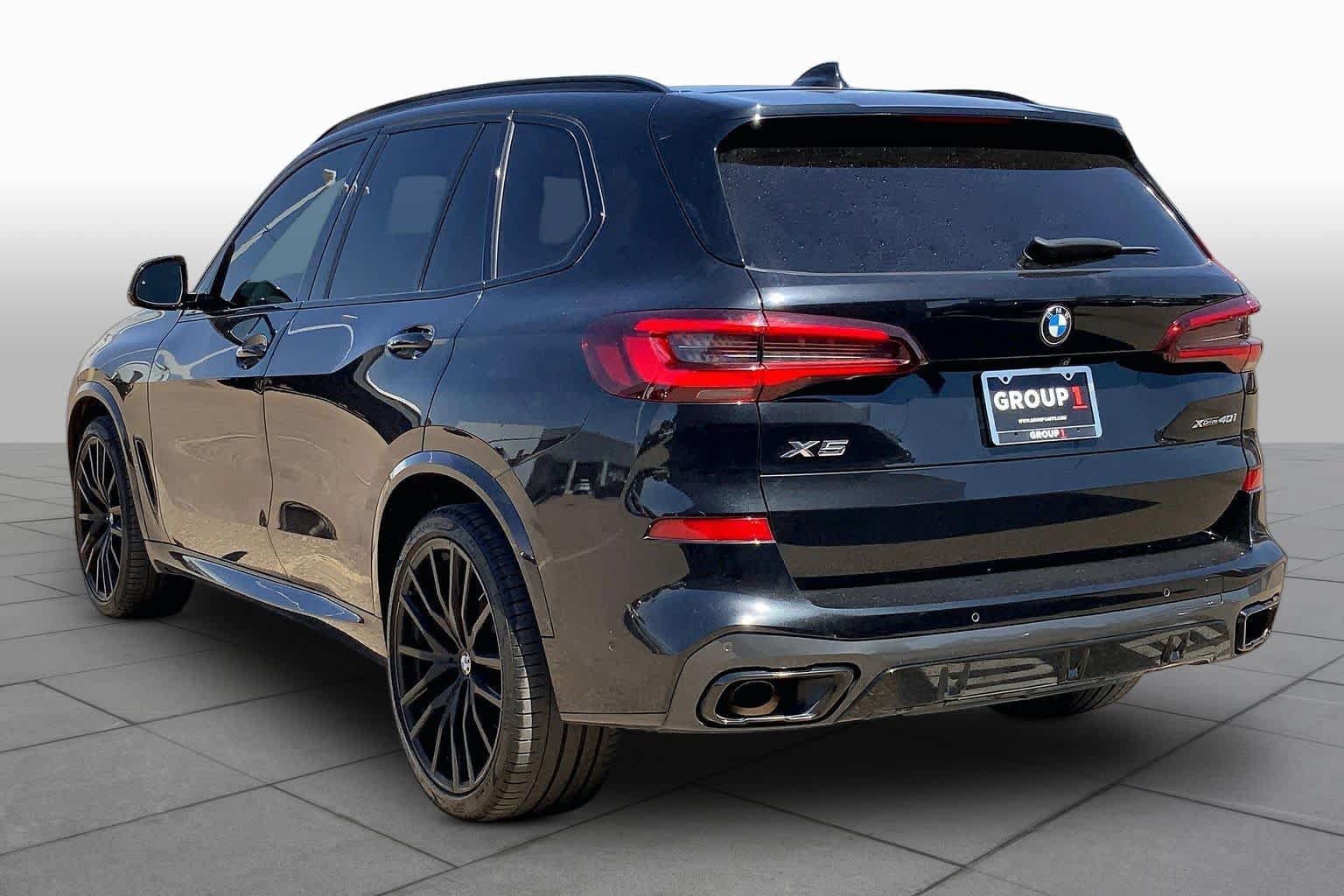 Used 2022 BMW X5 xDrive40i w/ M Sport Package AWD/4WD image 12