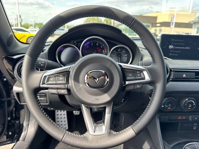 New 2026 MAZDA MX-5 Miata Club w/ Interior Package RWD image 16