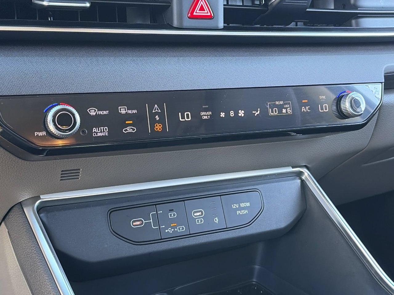 Certified 2026 Kia Carnival EX FWD image 26