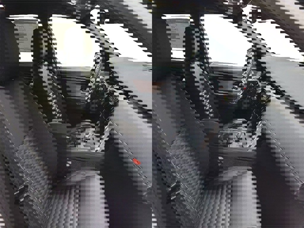 New 2025 Land Rover Discovery Sport Dynamic SE image 29