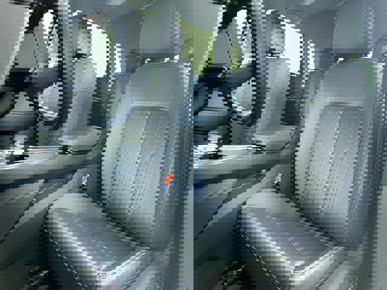 Certified 2022 Audi e-tron Premium Plus w/ Premium Plus Package image 19