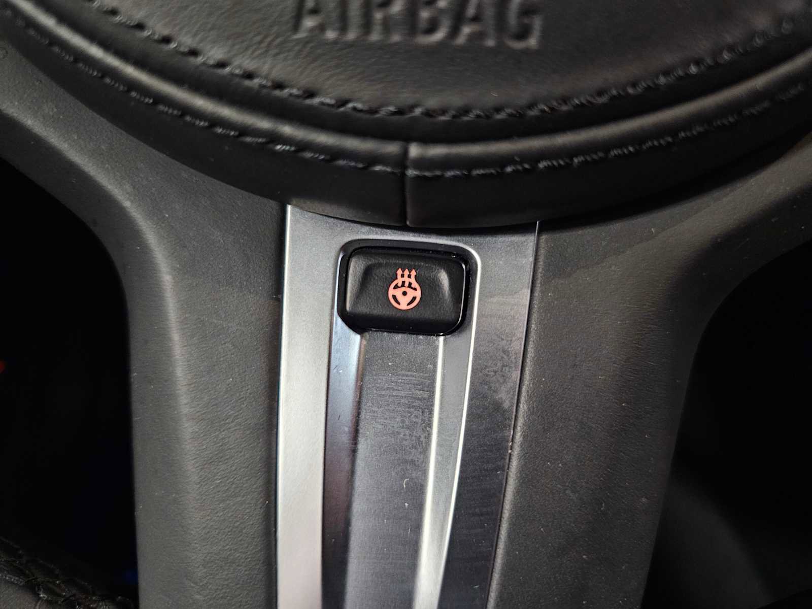 Used 2022 BMW 330e xDrive w/ M Sport Package AWD/4WD image 19