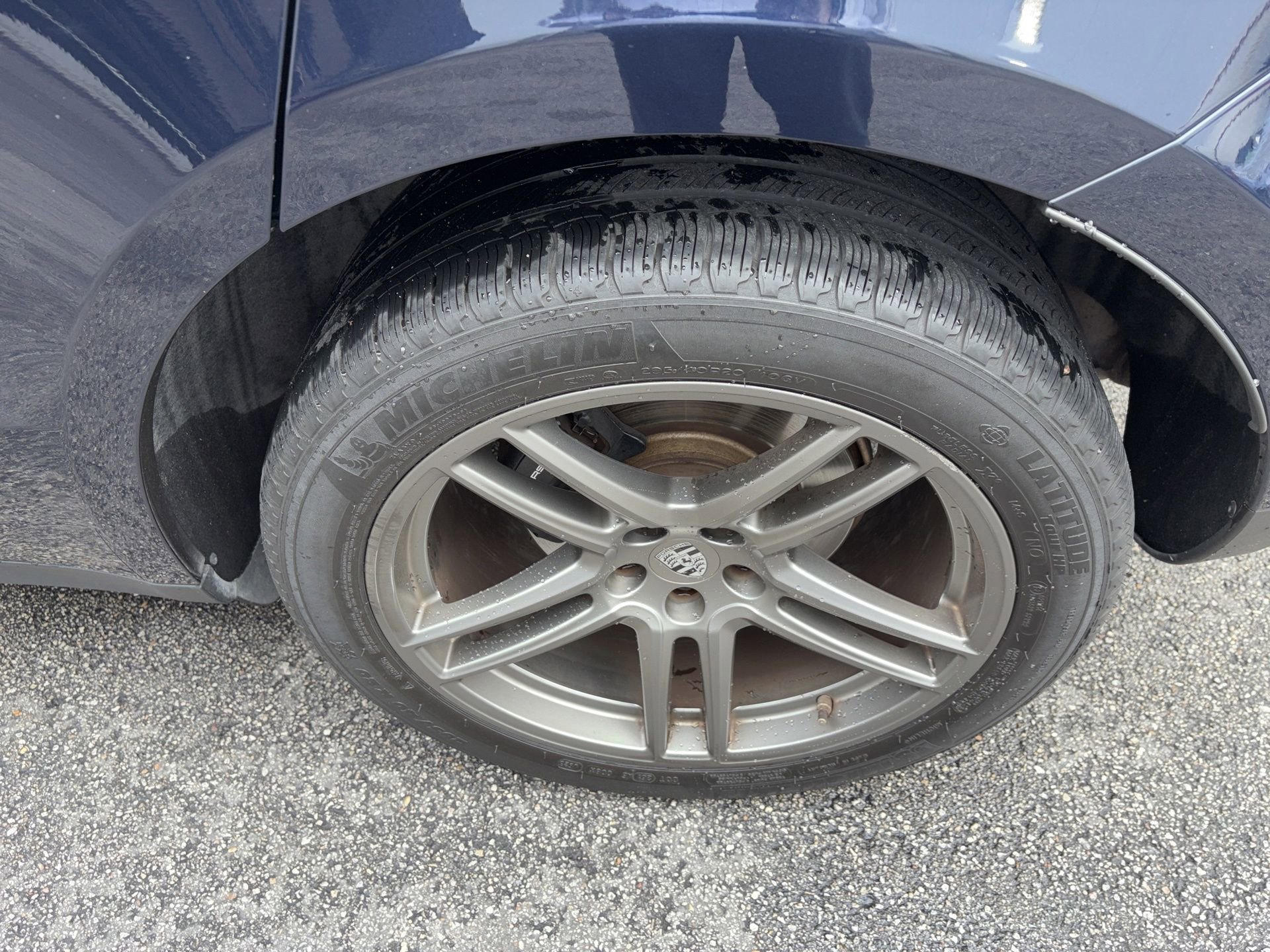 Used 2020 Porsche Macan Base image 17