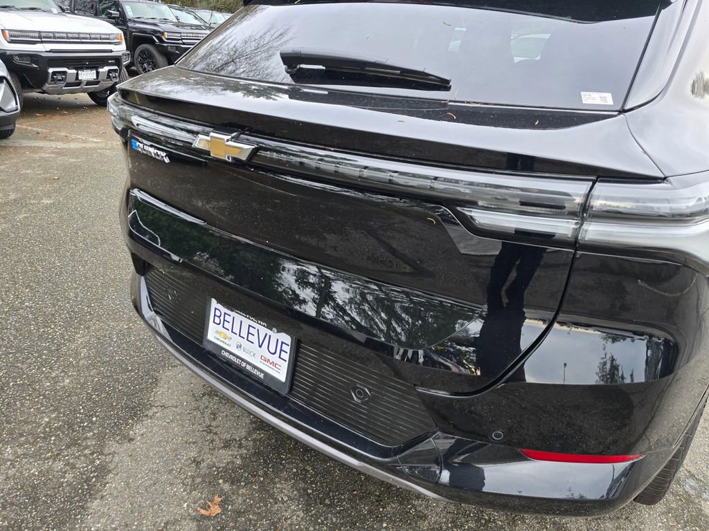 New 2026 Chevrolet Equinox EV LT w/ Convenience Package II image 15