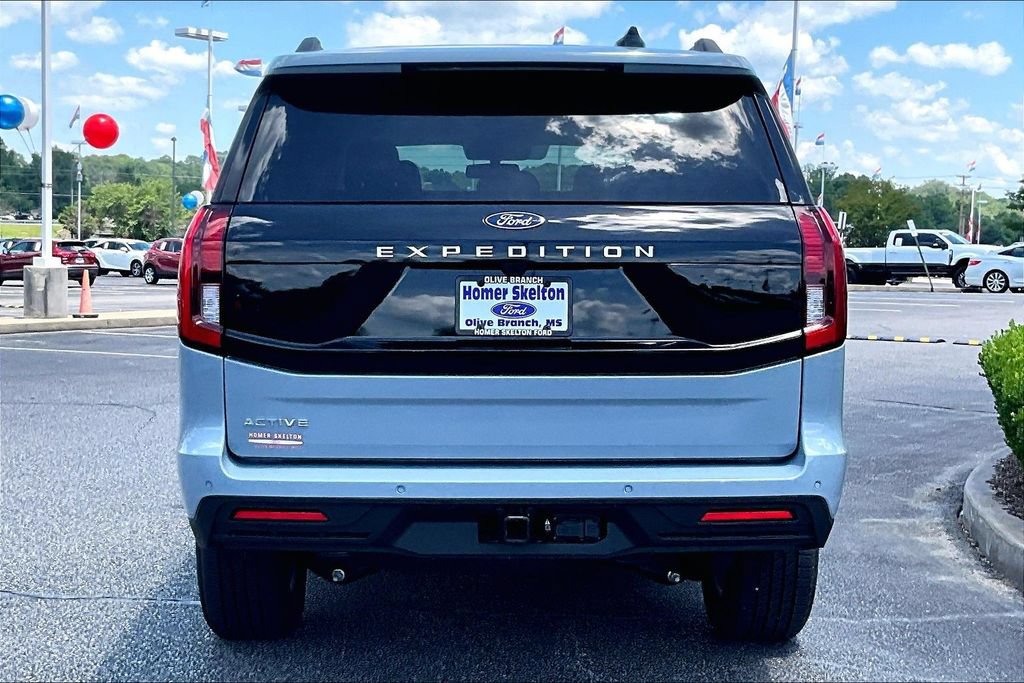 New 2026 Ford Expedition Active RWD image 4