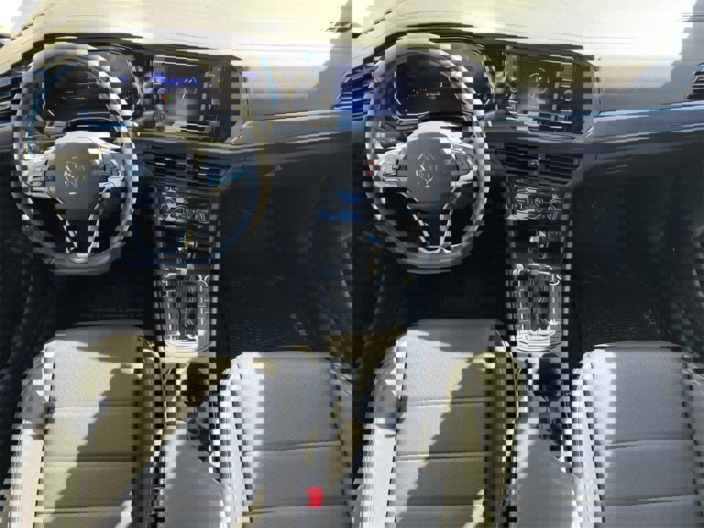 Used 2024 Volkswagen Jetta SE image 24