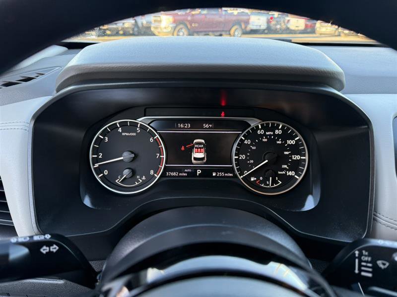 Used 2023 Nissan Rogue SV image 33