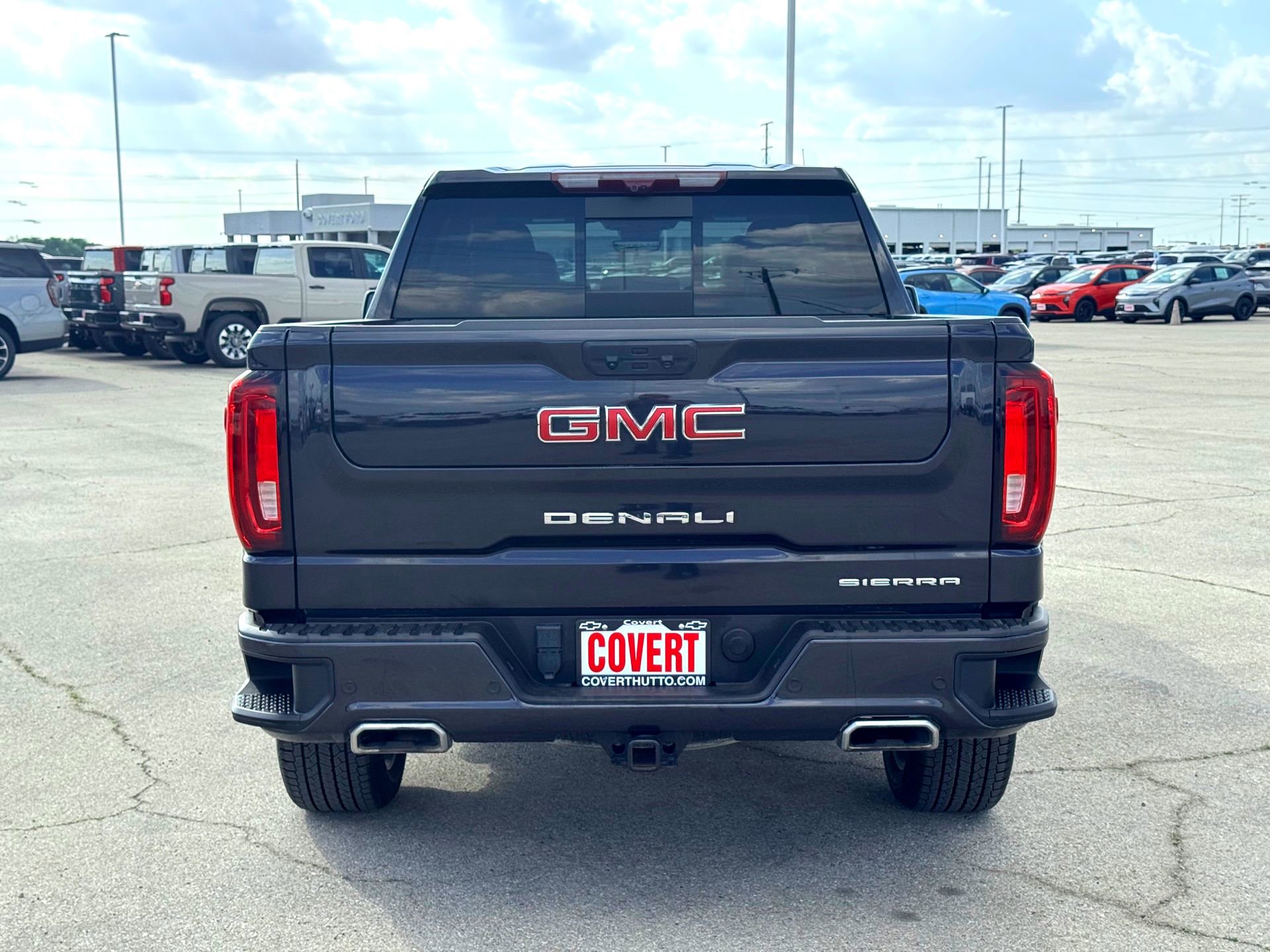 Used 2024 GMC Sierra 1500 Denali w/ Denali Reserve Package AWD/4WD image 8