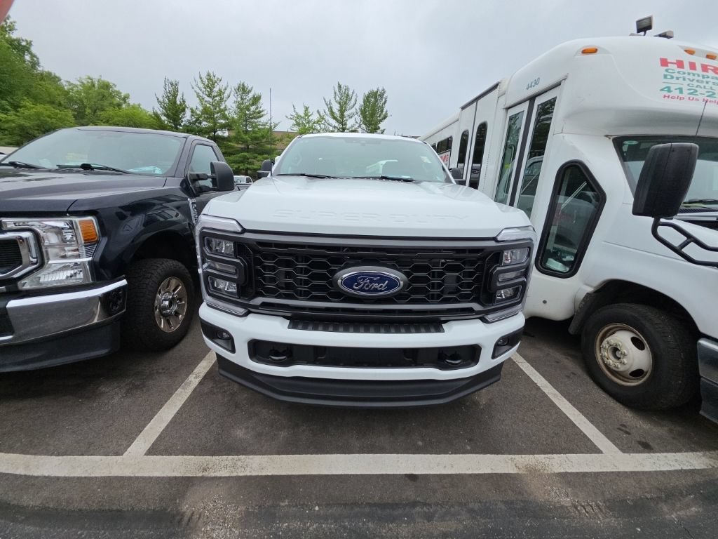 Used 2026 Ford F350 XL w/ STX Appearance Package AWD/4WD image 2