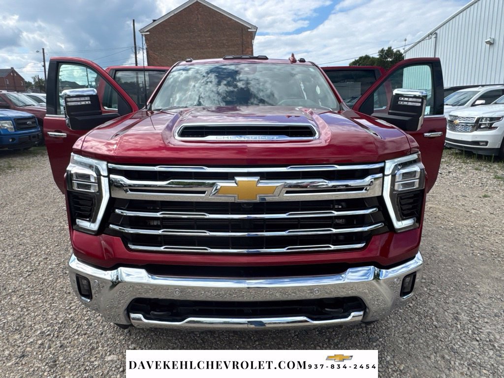 Used 2025 Chevrolet Silverado 2500 LTZ w/ LTZ Plus Package AWD/4WD image 48