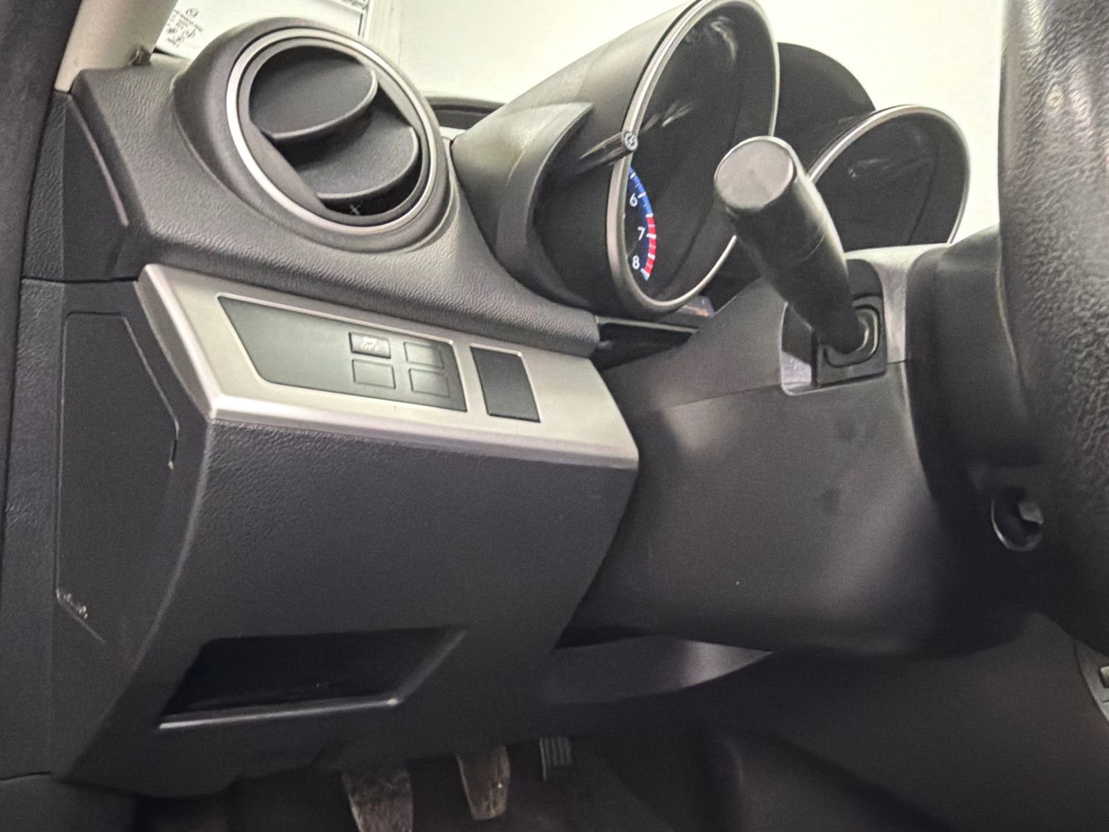 Used 2013 MAZDA MAZDA3 i Touring FWD image 30