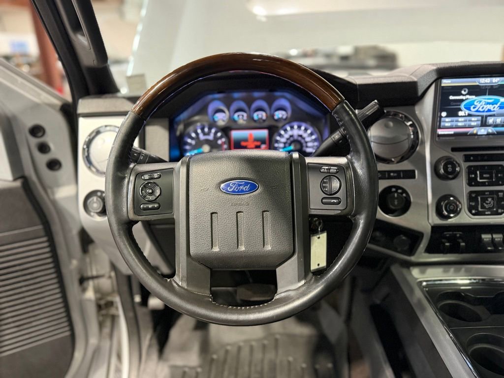 Used 2015 Ford F350 Platinum AWD/4WD image 16
