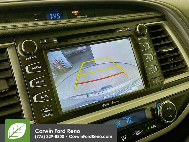 Used 2015 Toyota Highlander Limited Platinum AWD/4WD image 13