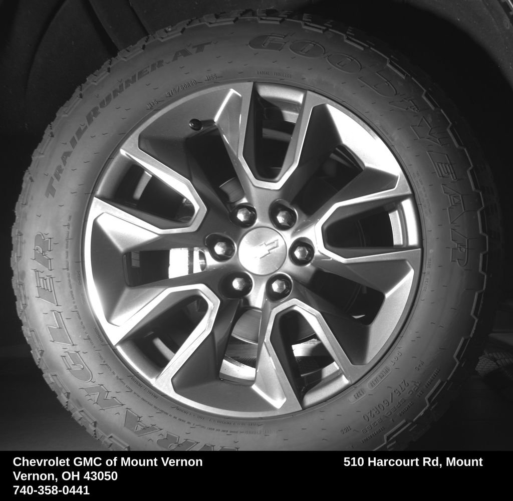 Used 2023 Chevrolet Silverado 1500 LT AWD/4WD image 14