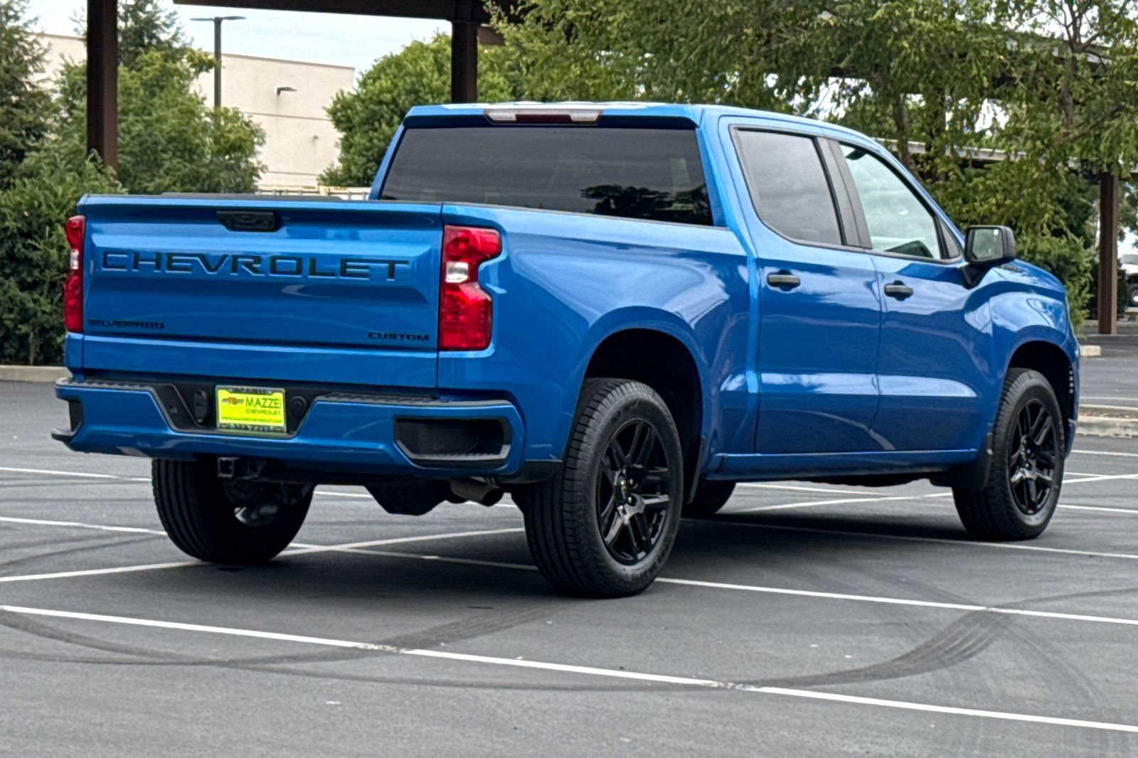 Used 2023 Chevrolet Silverado 1500 Custom w/ LPO, Dark Essentials Package RWD image 10