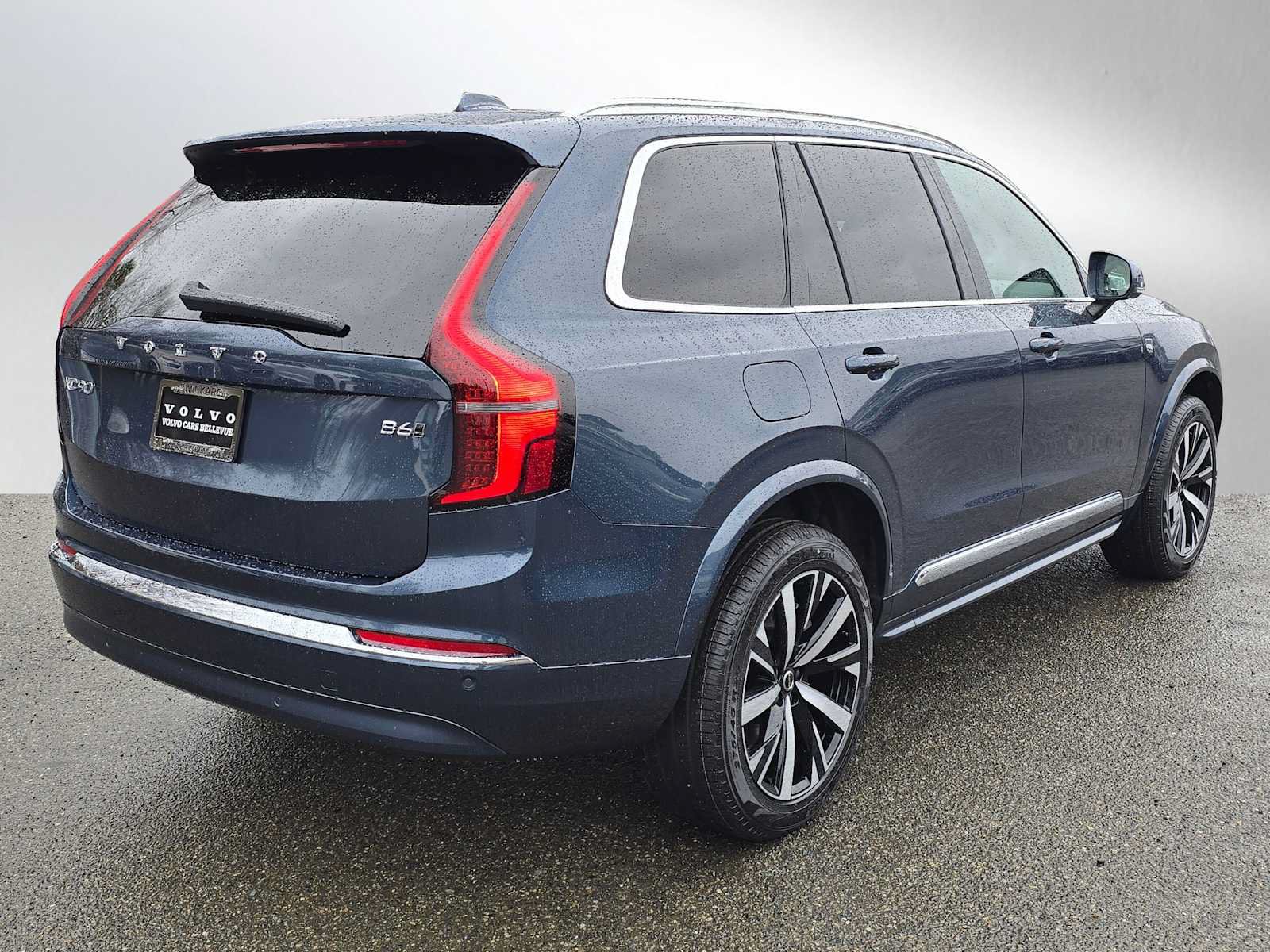 New 2026 Volvo XC90 B6 Core AWD/4WD image 3