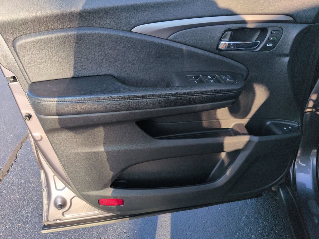 Used 2021 Honda Pilot Special Edition image 10