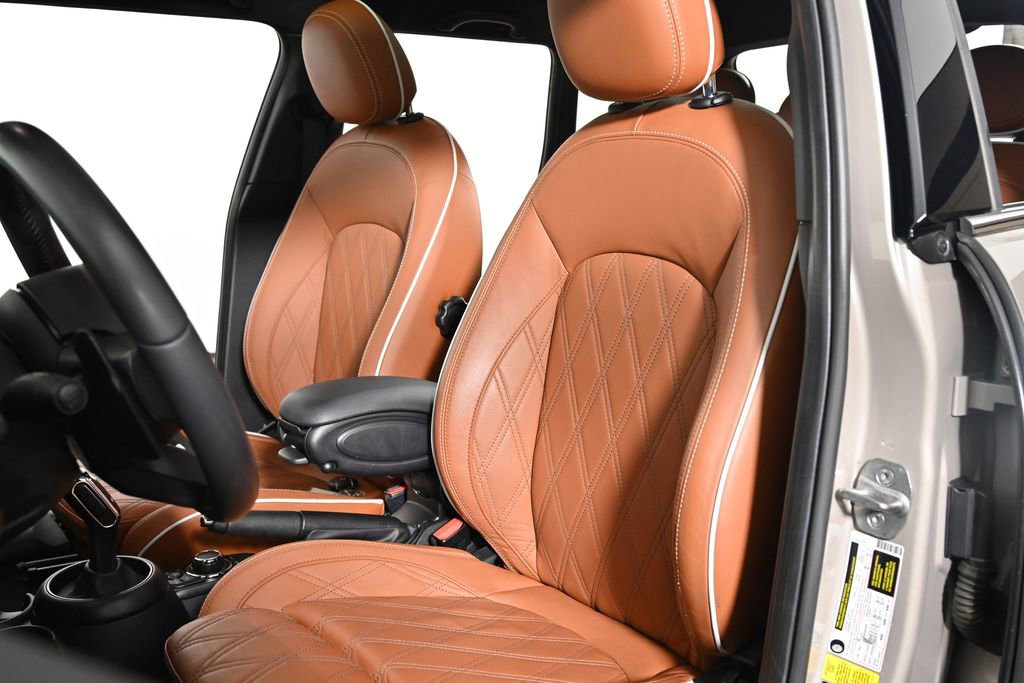 Used 2023 MINI Cooper S w/ Signature Upholstery Package image 27