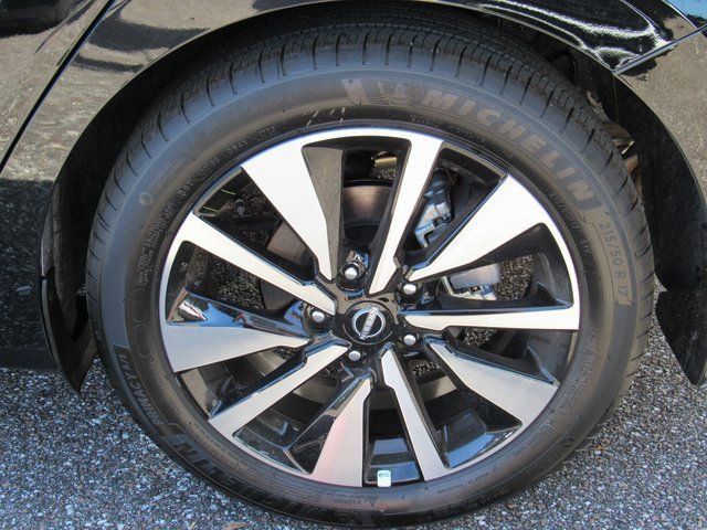 New 2025 Nissan Sentra SV w/ SV Premium Package image 7