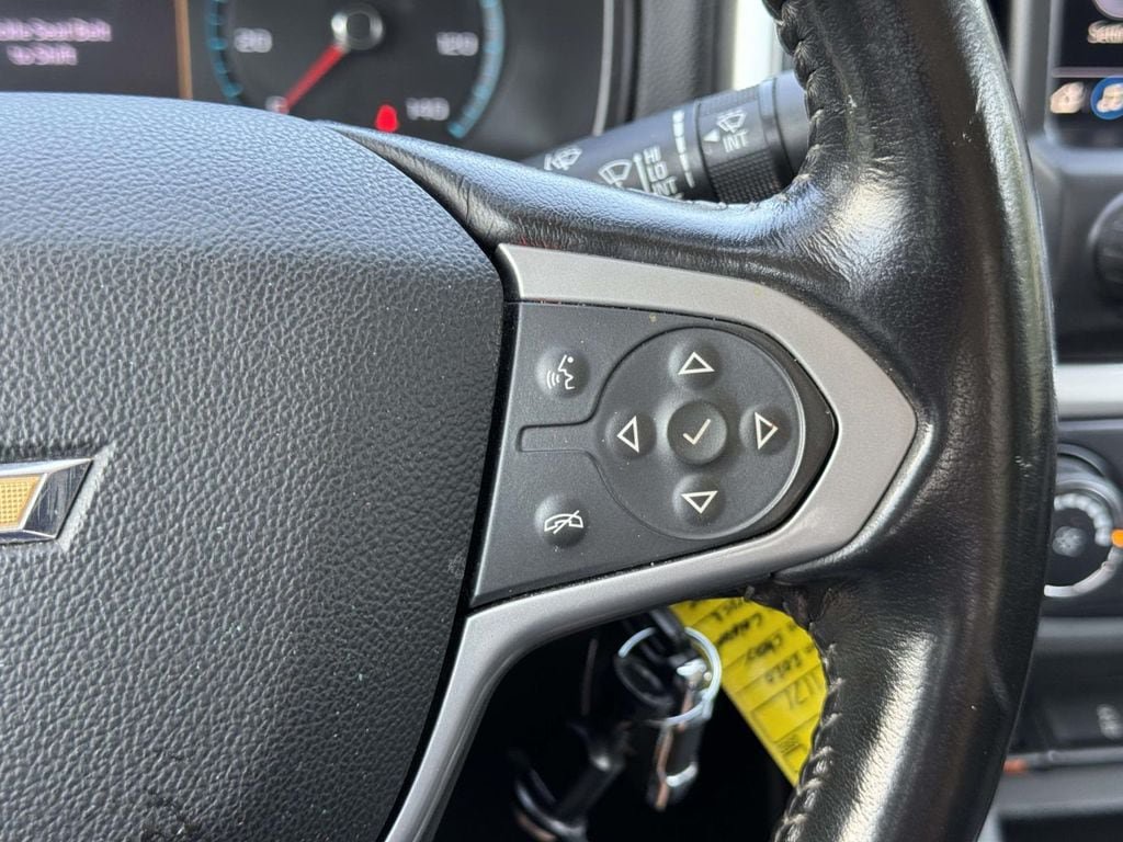 Used 2020 Chevrolet Colorado LT w/ Safety Package AWD/4WD image 12