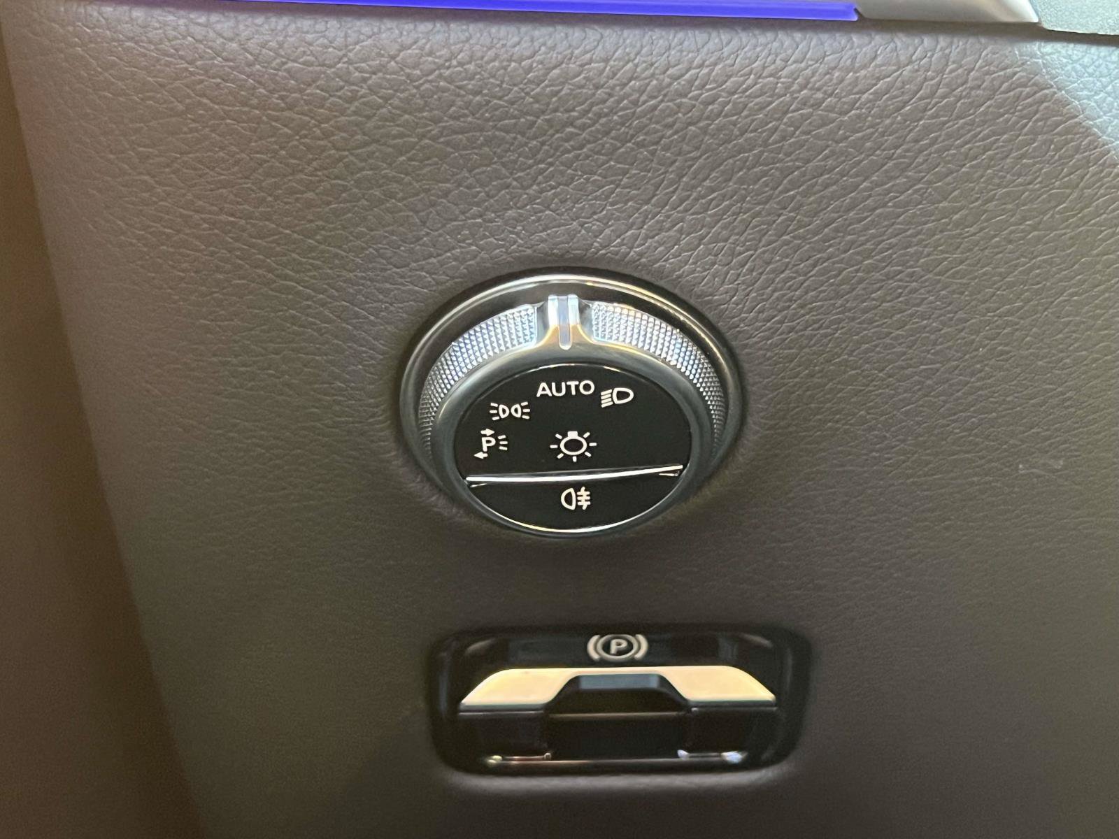 Certified 2025 Mercedes-Benz GLC 350e 4MATIC image 23
