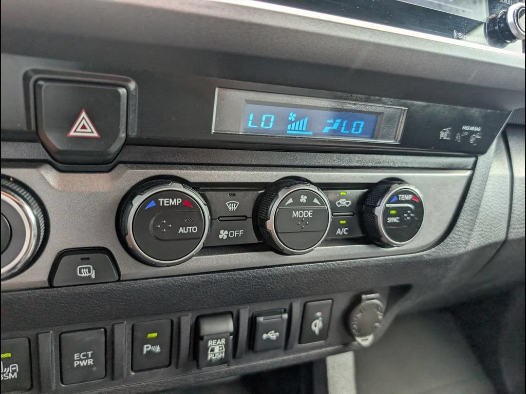 Used 2023 Toyota Tacoma TRD Off-Road w/ Technology Package AWD/4WD image 16