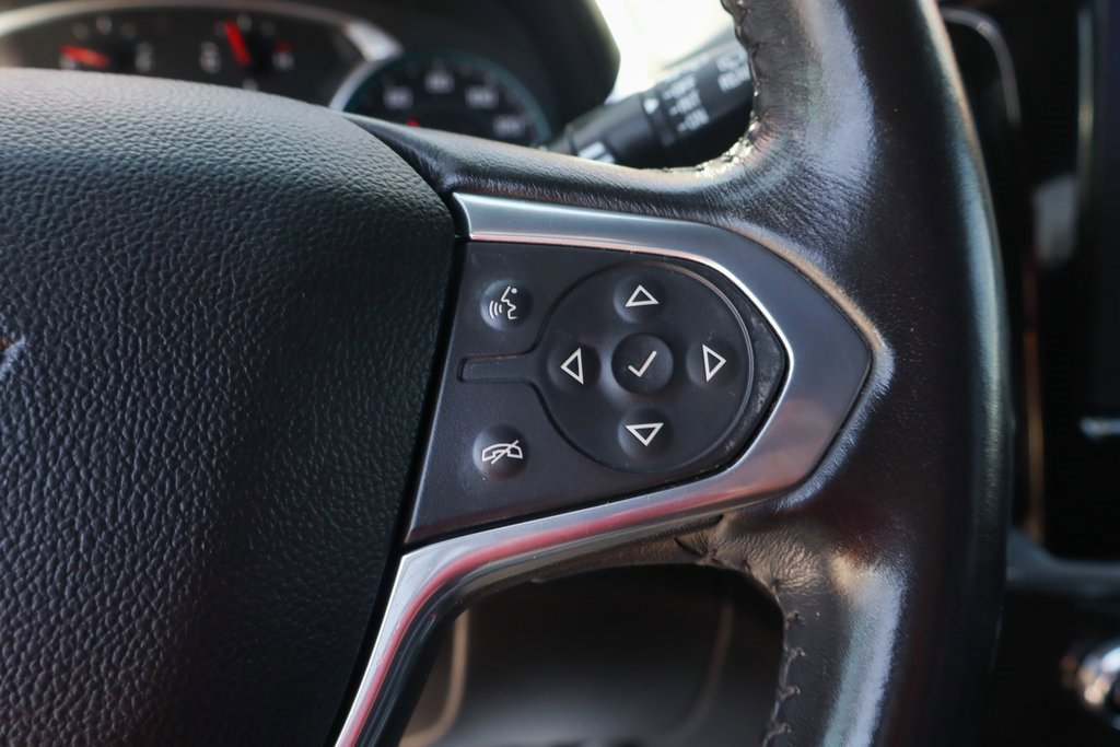 Used 2022 Chevrolet Traverse LT image 25