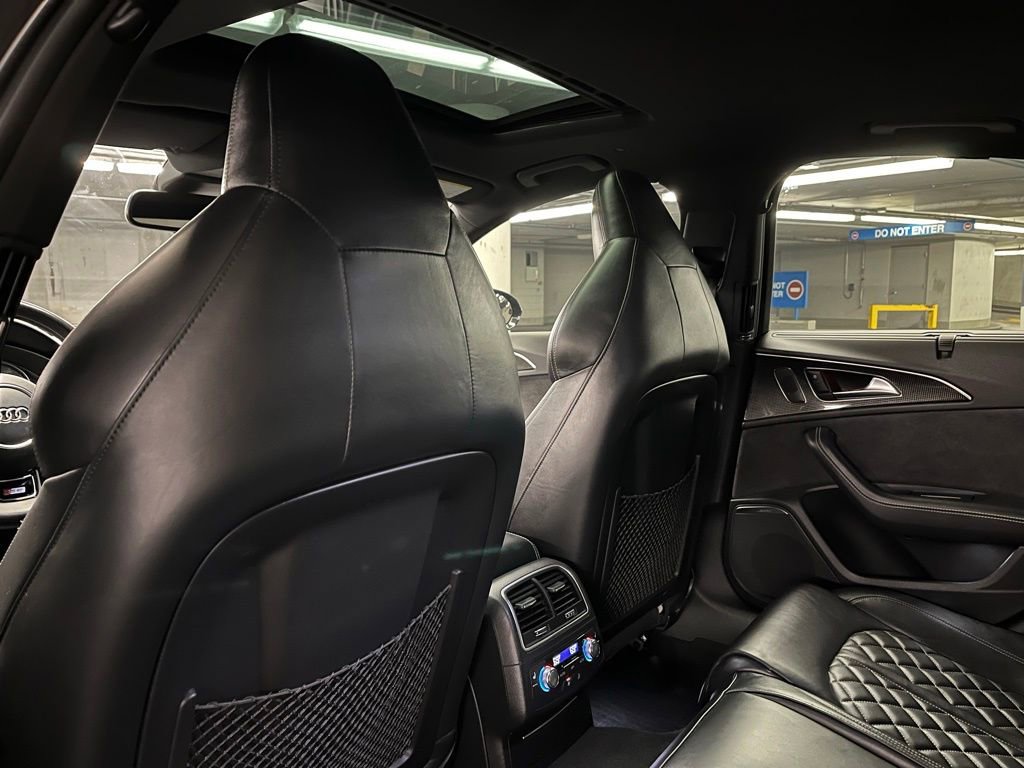 Used 2018 Audi S6 Prestige image 22