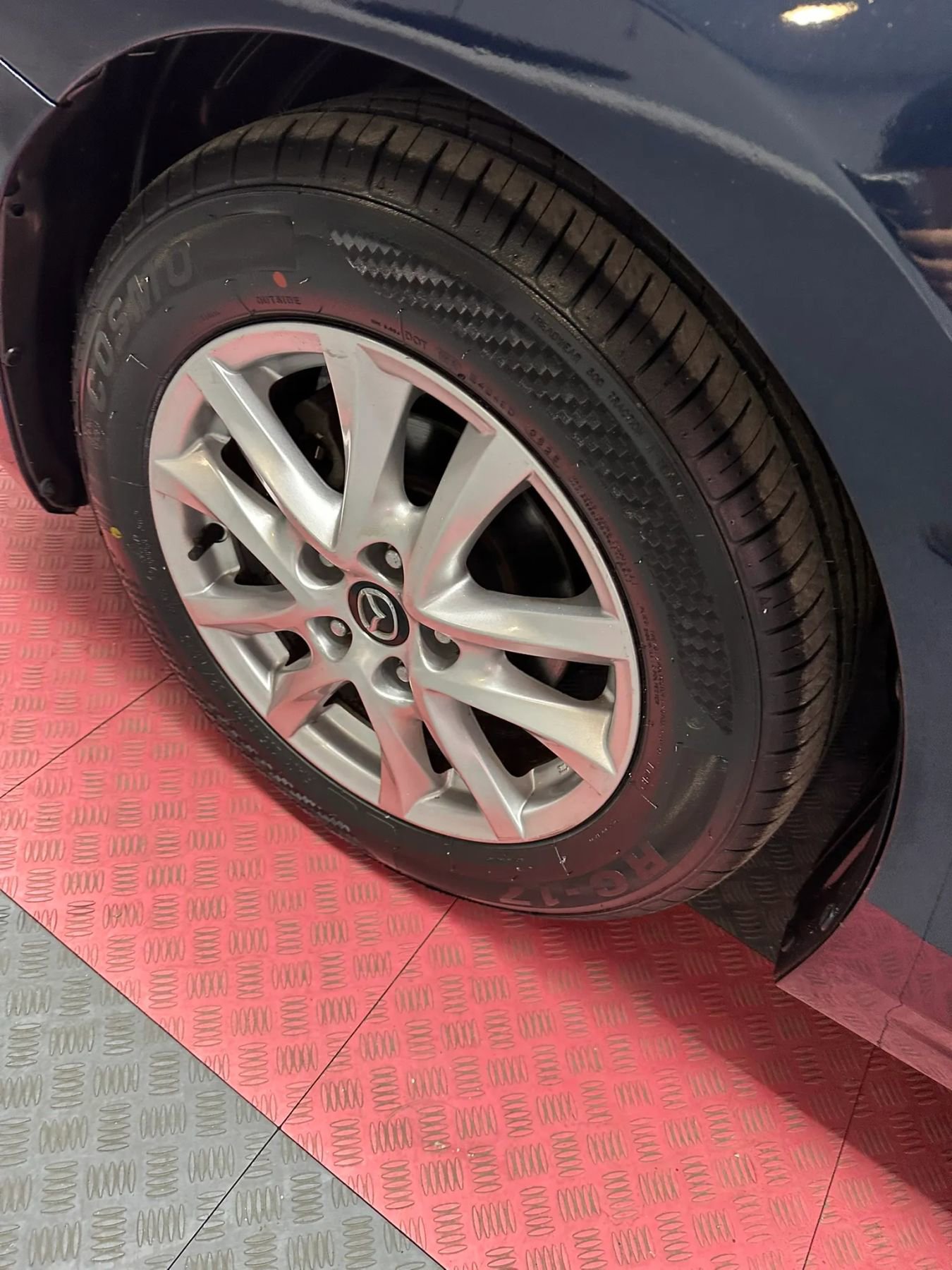 Used 2016 MAZDA MAZDA3 i Grand Touring image 33