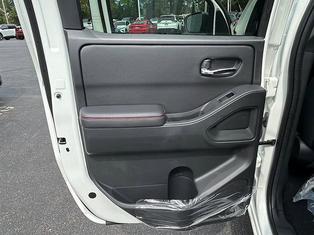New 2025 Nissan Frontier PRO-4X w/ Tow Package image 23