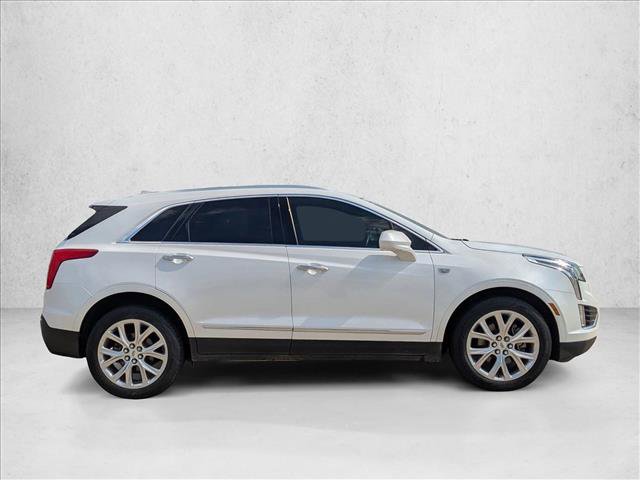 Used 2017 Cadillac XT5 Luxury FWD image 4