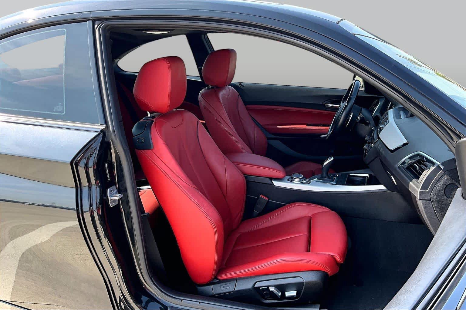 Used 2018 BMW M240i Coupe RWD image 9
