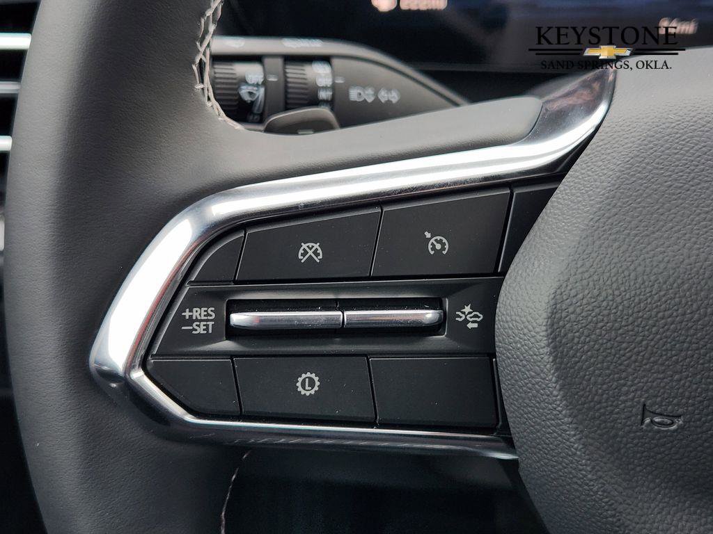 New 2026 Chevrolet Traverse LT w/ Driver Confidence Package image 28