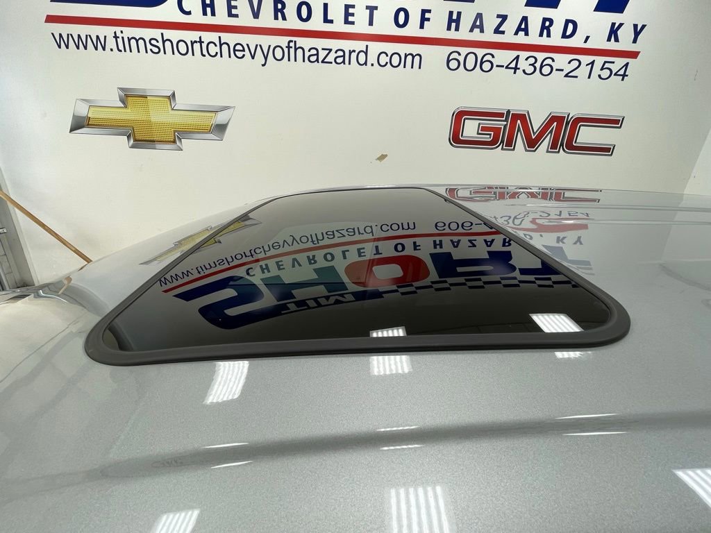 Used 2025 Toyota Sienna XSE image 9