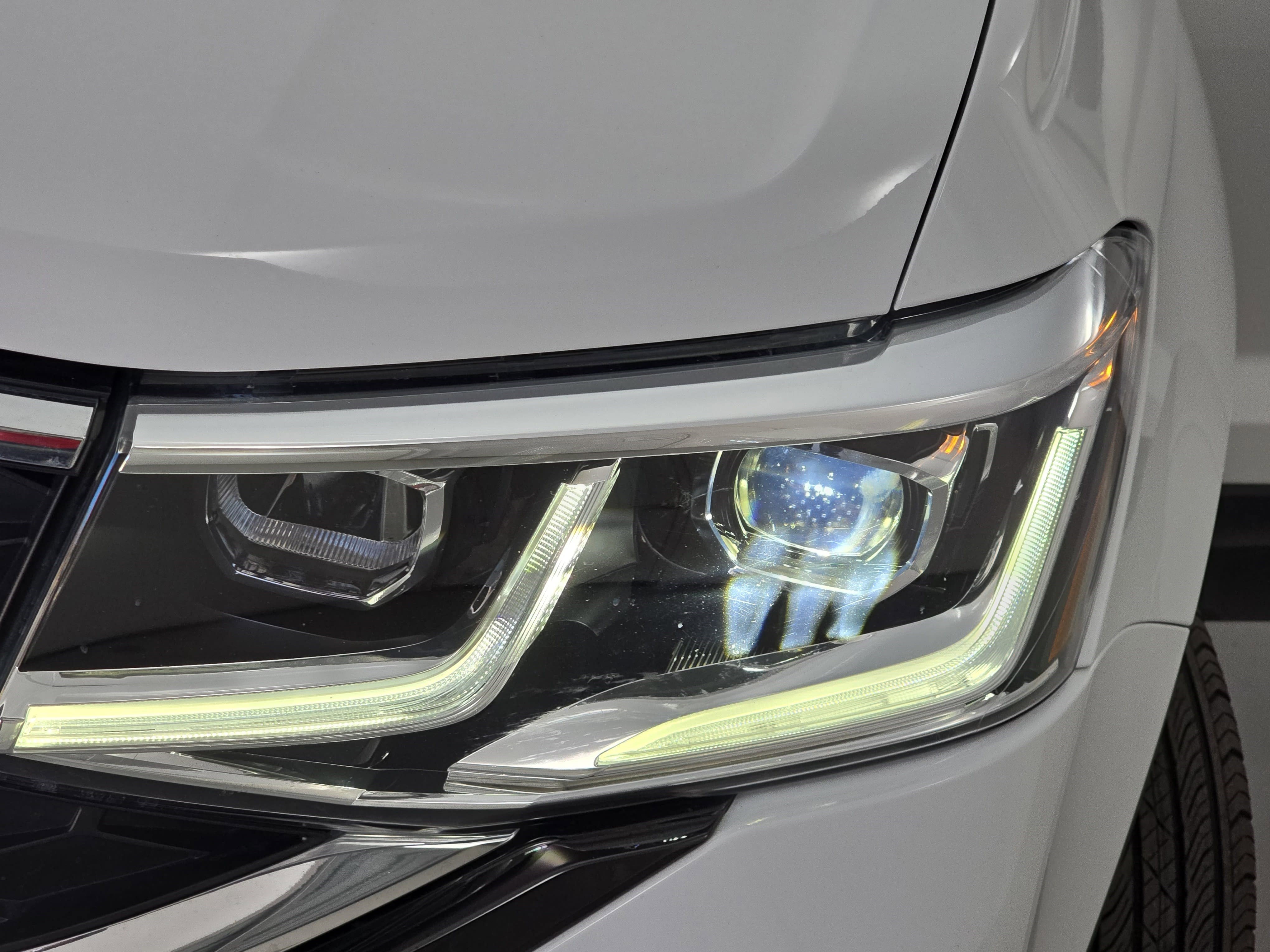 Used 2024 Volkswagen Taos SEL image 31