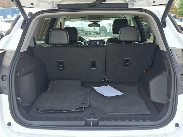 Used 2024 GMC Terrain SLT image 40