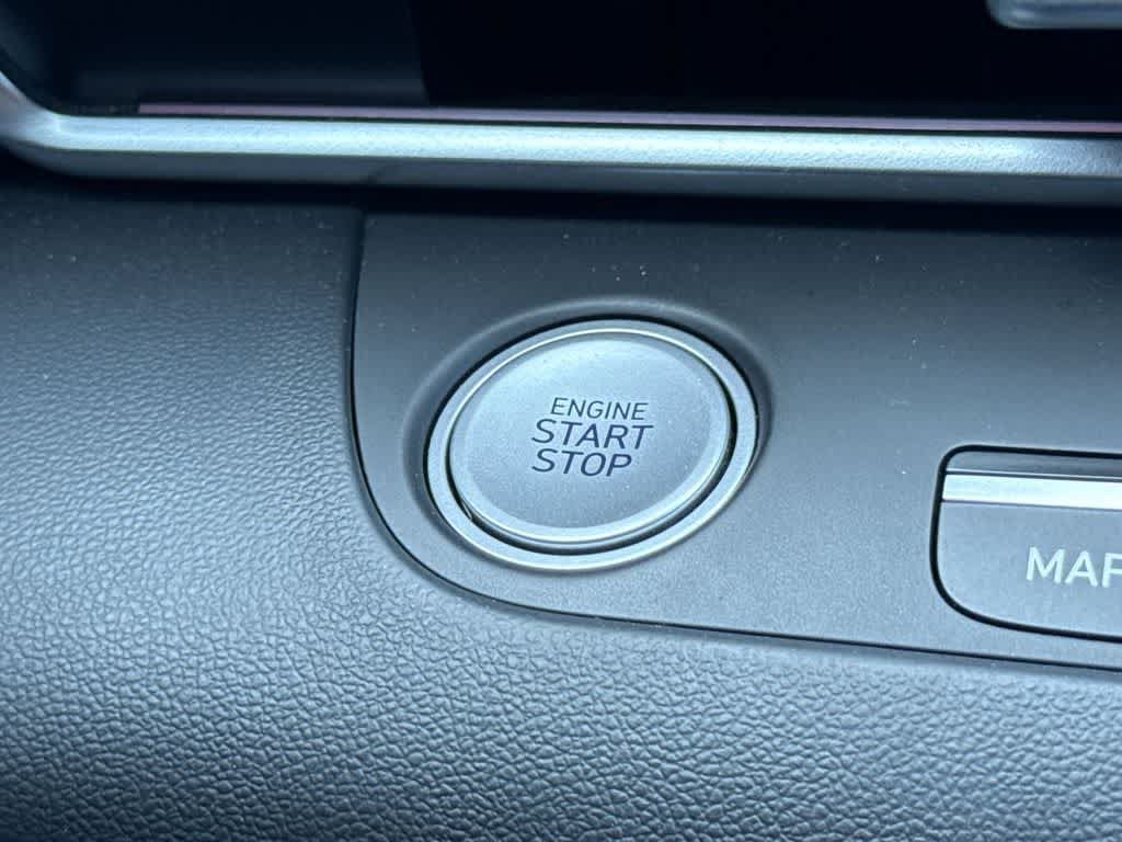Used 2024 Hyundai Elantra SEL FWD image 17