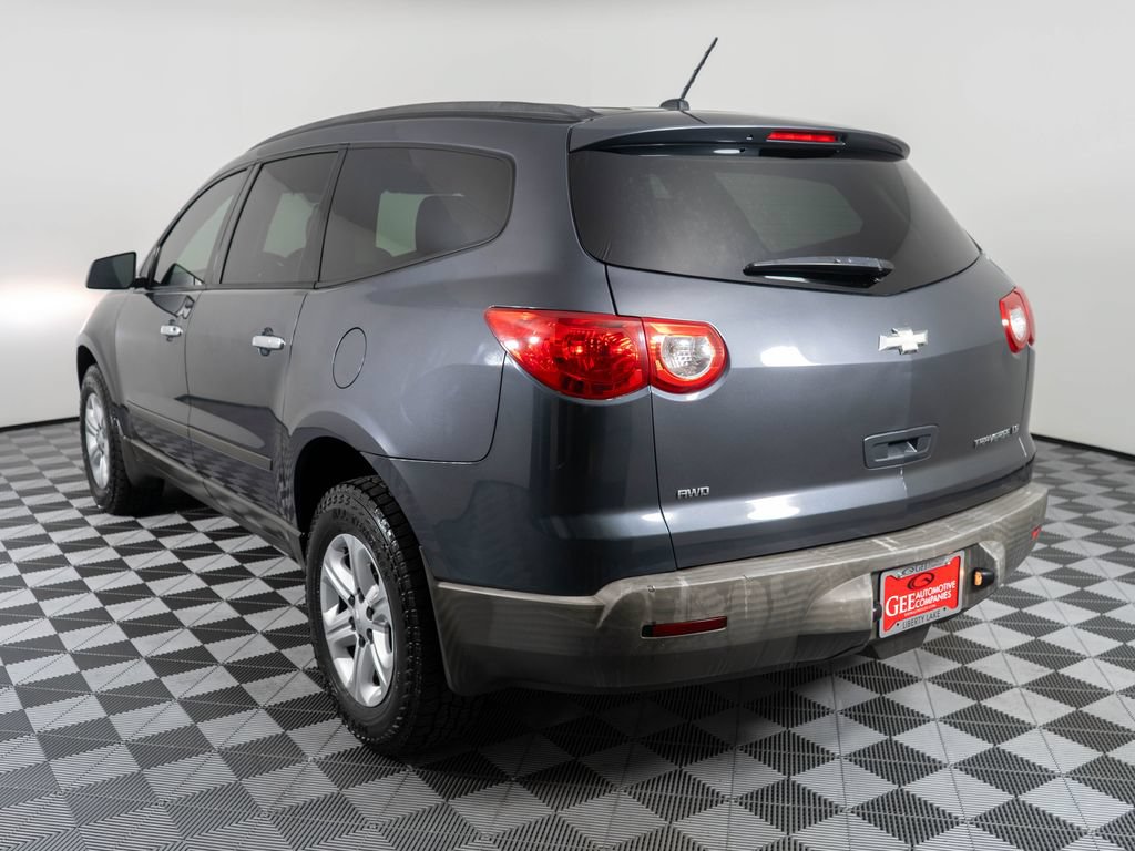 Used 2011 Chevrolet Traverse LS AWD/4WD image 4