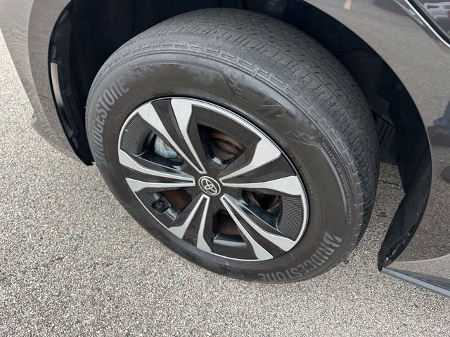 Used 2023 Toyota bZ4X AWD w/ Weather Package image 7