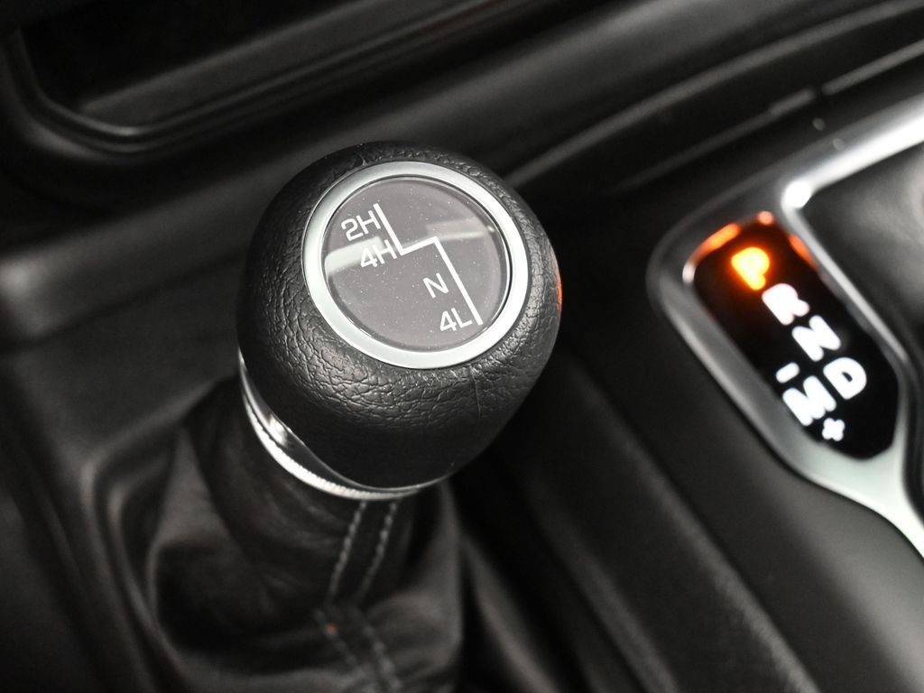New 2026 Jeep Gladiator Sport AWD/4WD image 22