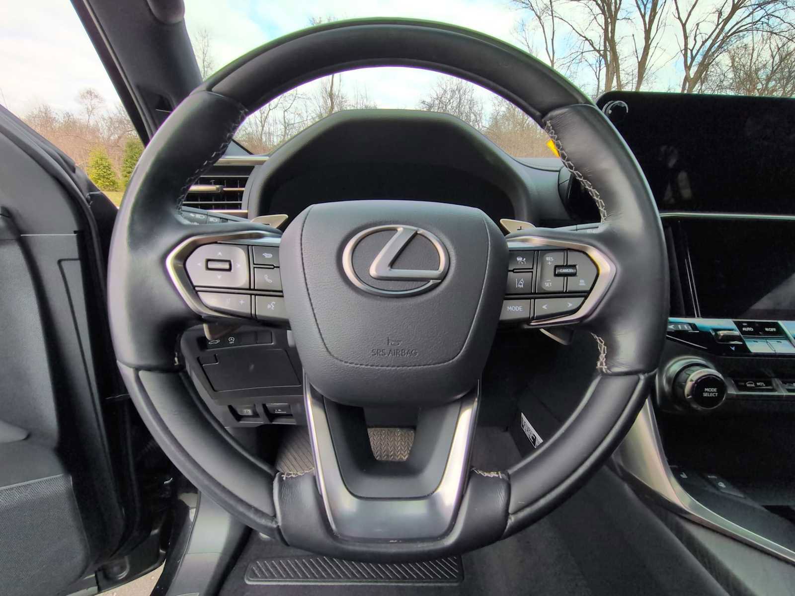 Used 2023 Lexus LX 600 4WD w/ Appearance Package image 24