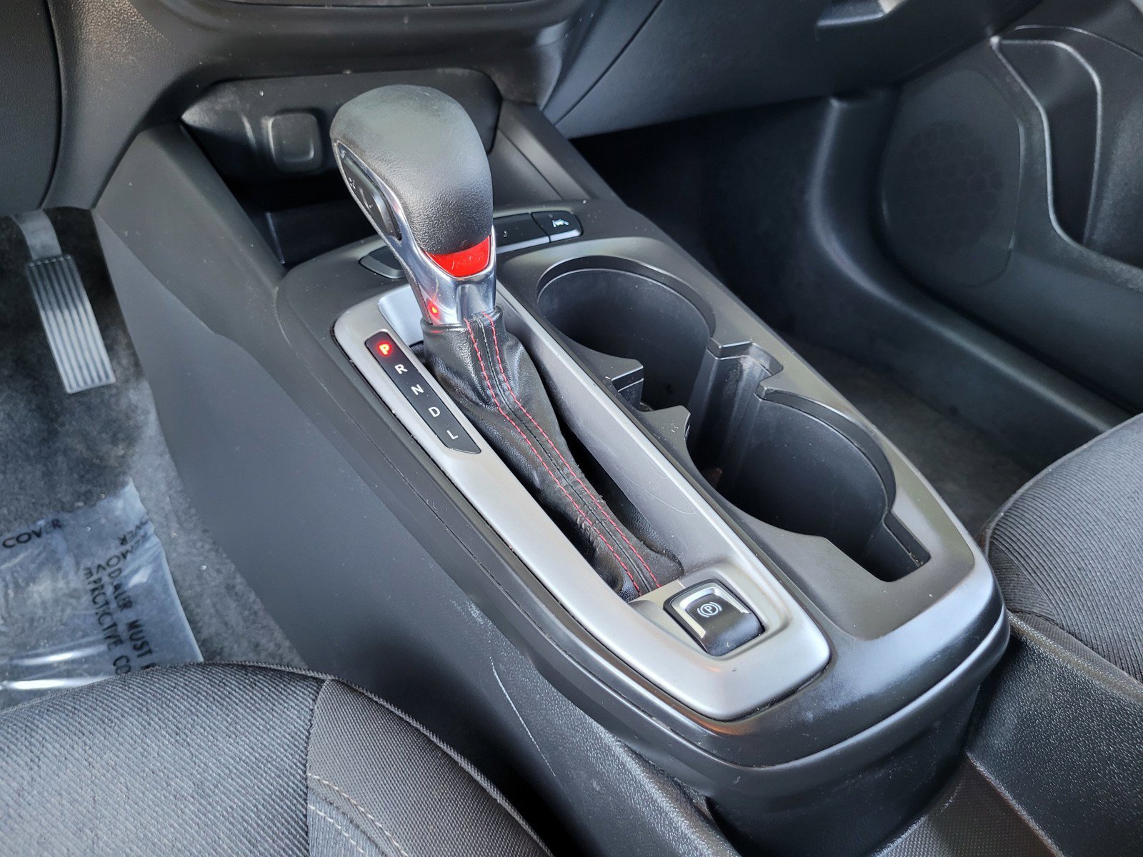 Used 2024 Chevrolet Trax RS FWD image 20