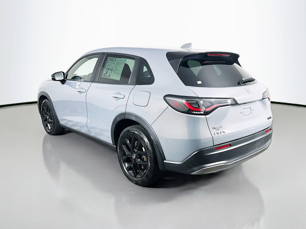 Used 2023 Honda HR-V Sport image 5