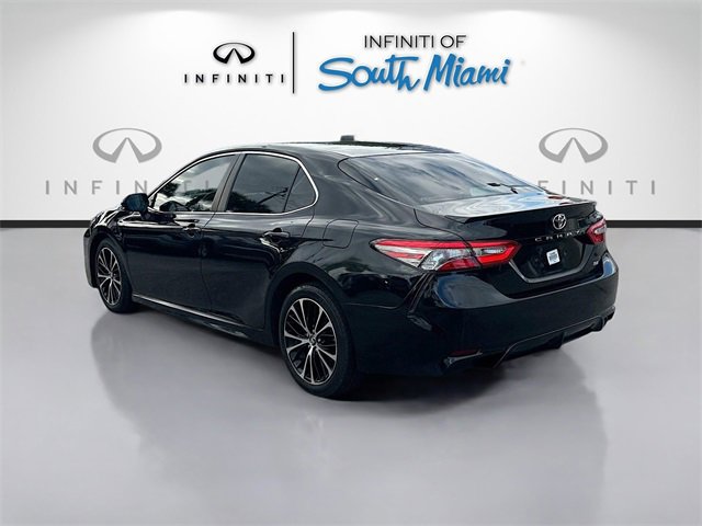 Used 2018 Toyota Camry SE image 5