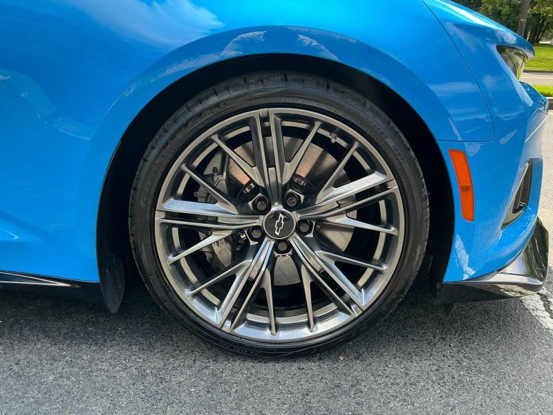 Used 2022 Chevrolet Camaro ZL1 RWD image 34