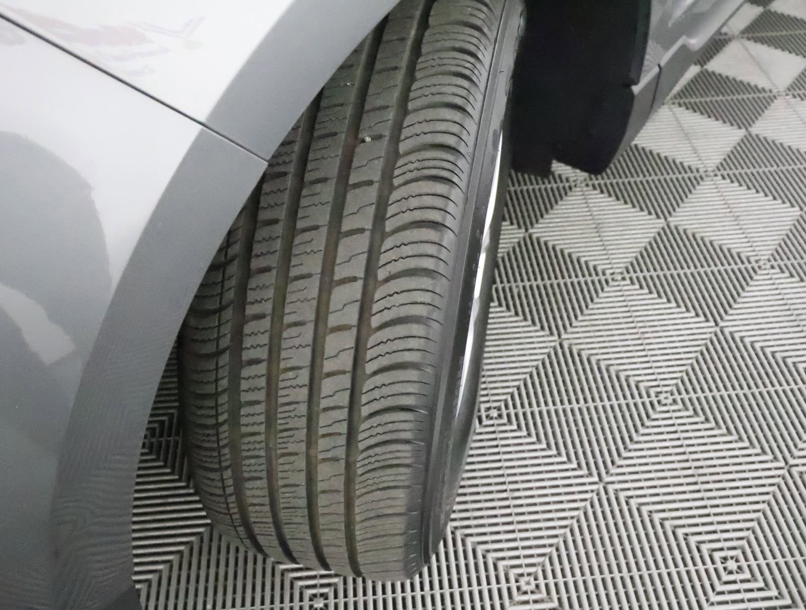 Used 2023 Ford Edge SEL image 52