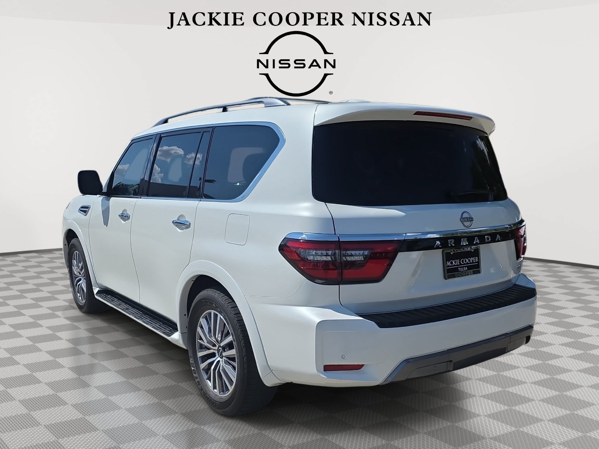 Used 2023 Nissan Armada SL w/ Cargo Package RWD image 7