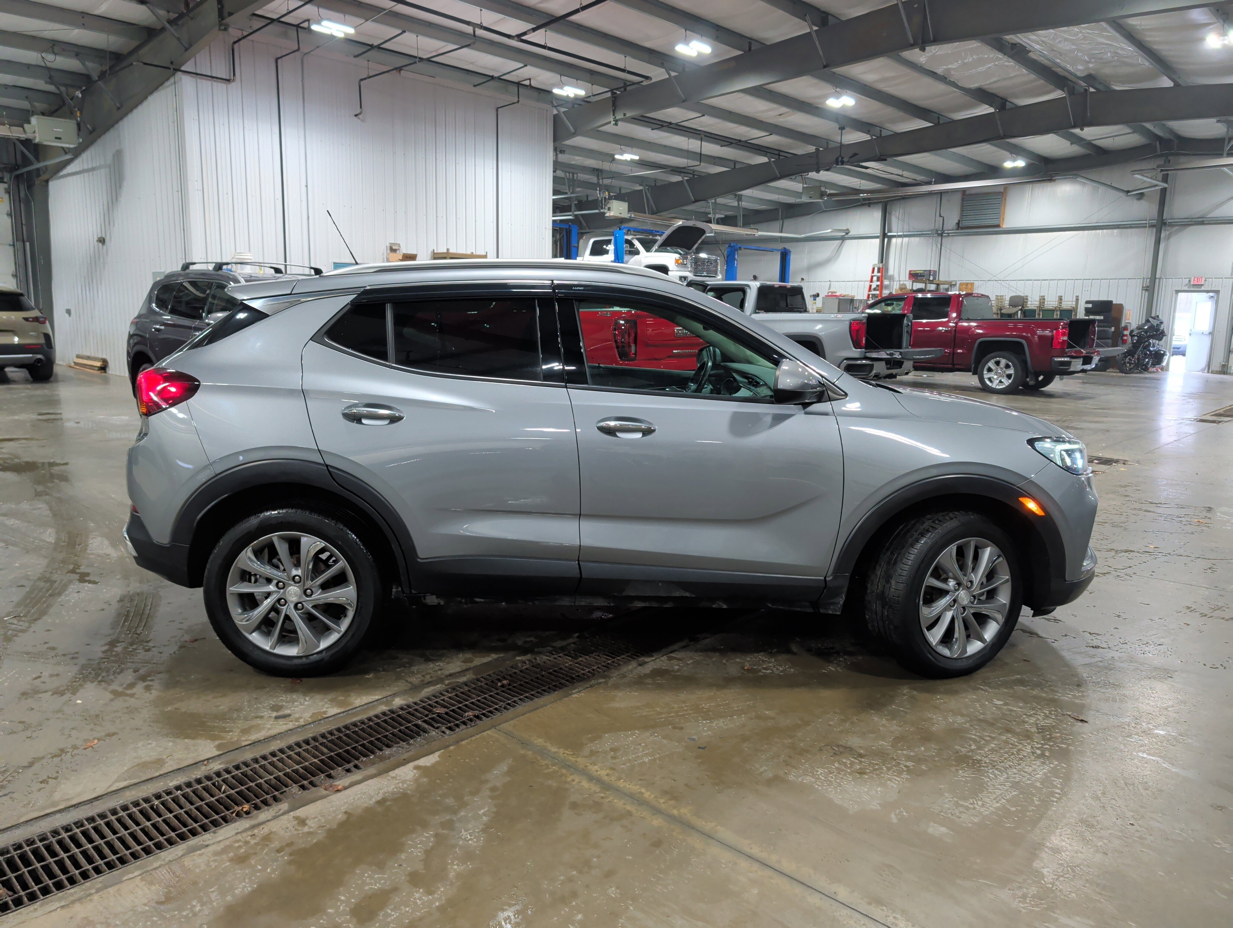 Used 2023 Buick Encore GX Essence w/ Experience Buick Package image 2
