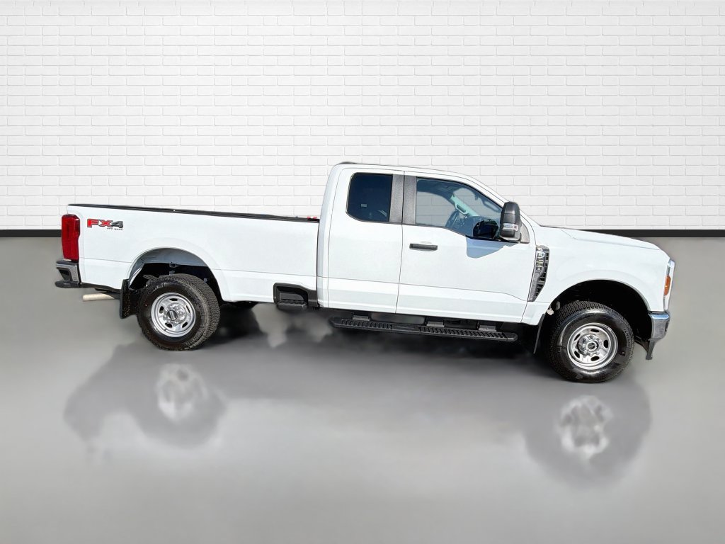 Used 2025 Ford F250 XL w/ FX4 Off-Road Package AWD/4WD image 10